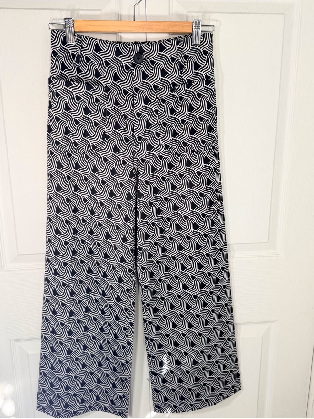 JNY Black & White Geometric Wide-Leg Pants